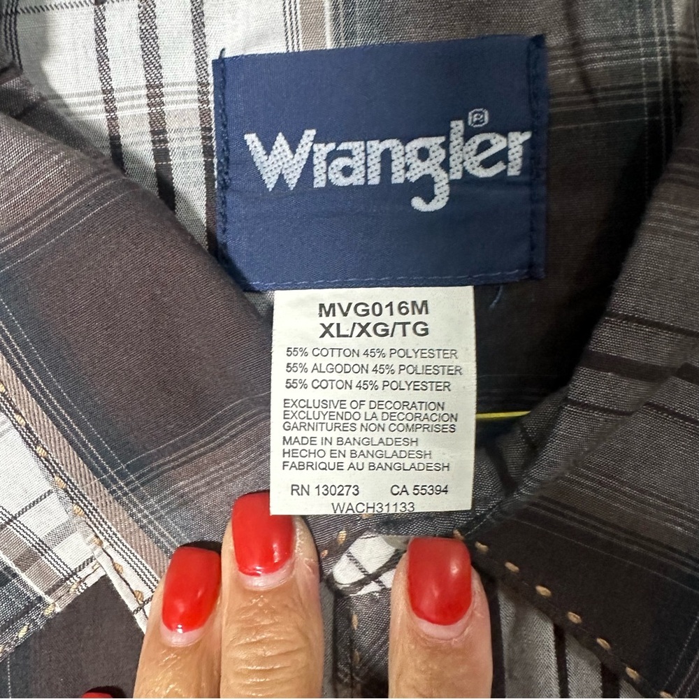 Wrangler Men's Black, Brown and White Plaid Button Down Shirt Size XL - Picture 4 of 4